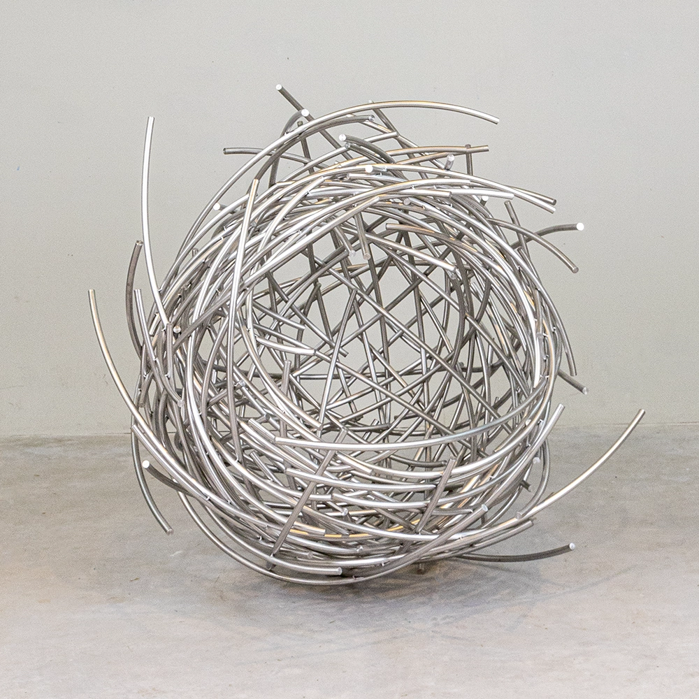 Nido, tubos , 2024: Ricardo Cárdenas | Yaco Art Gallery